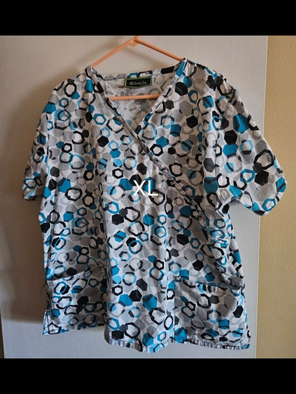 Benita Blue & Black Hexagon Print Scrub Top - XL